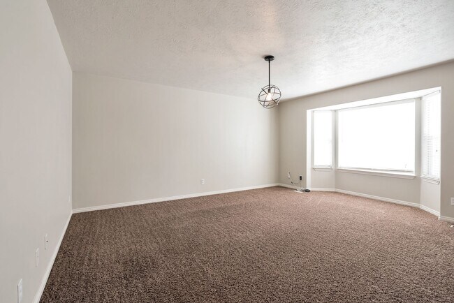 Foto del edificio - Available Now!   4 bedrooms, 3 1/2 baths P...
