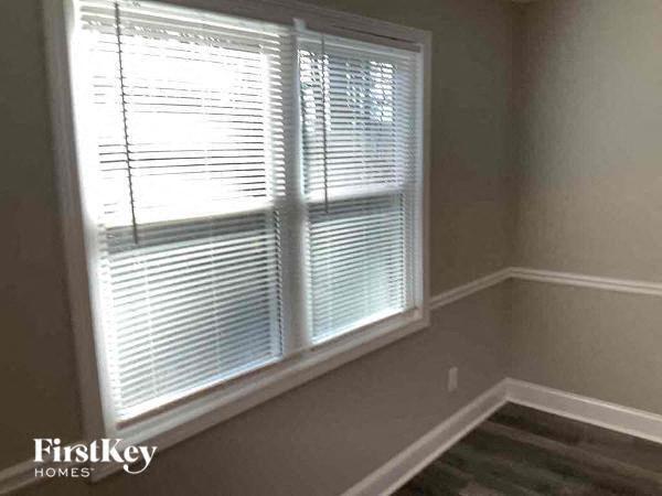 Building Photo - 855 Riverstone Ln