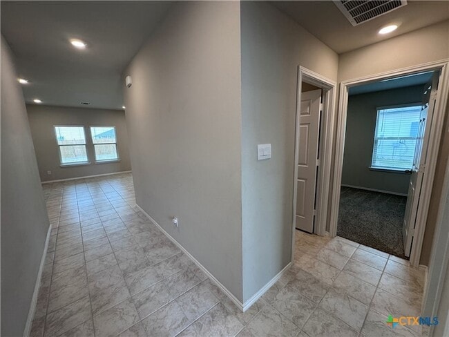 Foto del edificio - 1104 Prairie Clover Rd