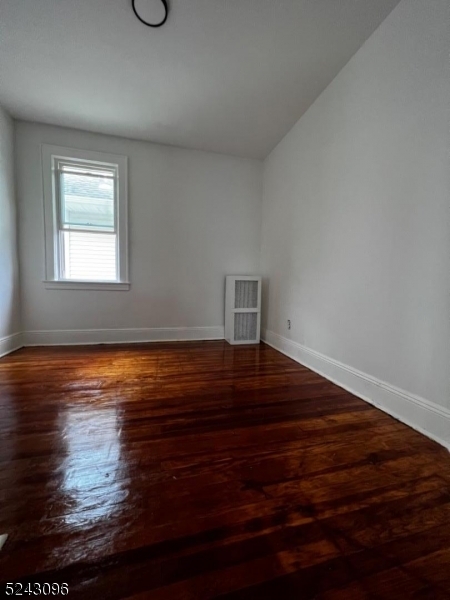 Building Photo - 27 Piaget Ave
