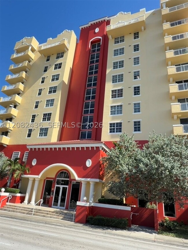 Building Photo - 215 SW 42nd Ave