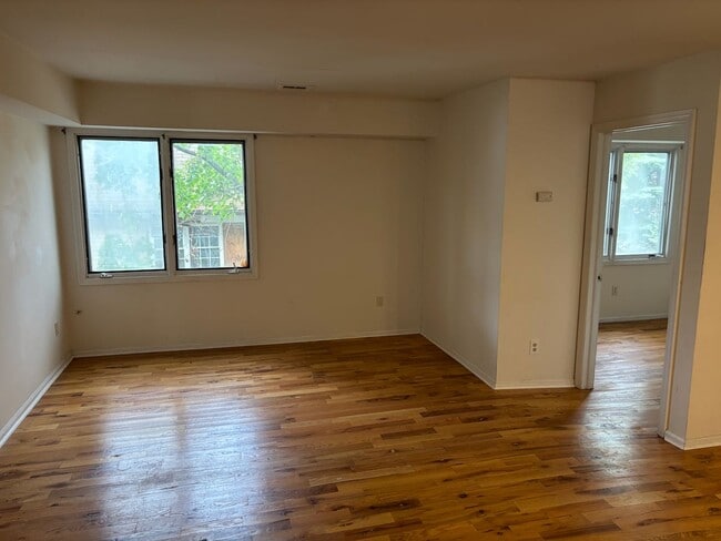 Foto del edificio - 183 Livingston Pl