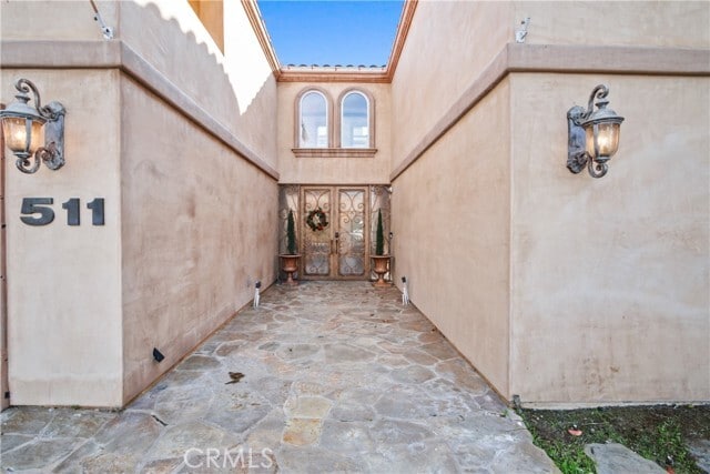 Building Photo - 511 Cliff Dr