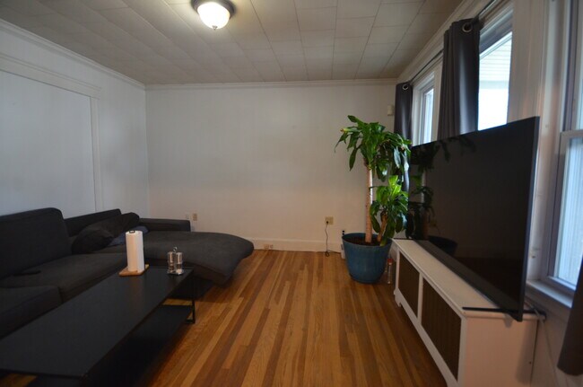 Foto del edificio - 222 N Harvard St