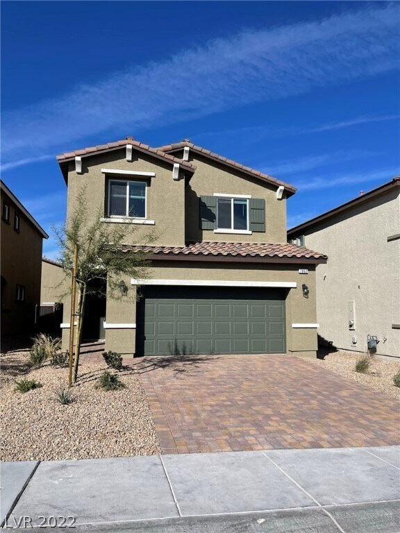 Foto principal - 7862 W Shelbourne Ave