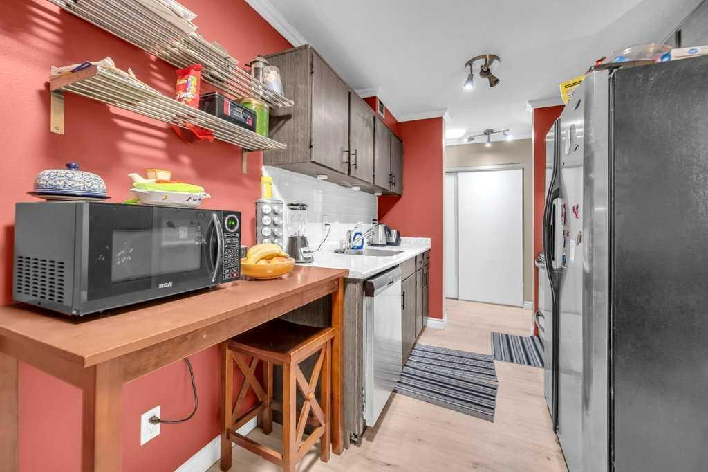 Photo principale - 2909 17 Av SW