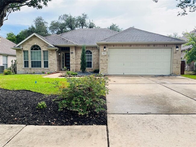 Building Photo - 5405 Apache Creek Cove