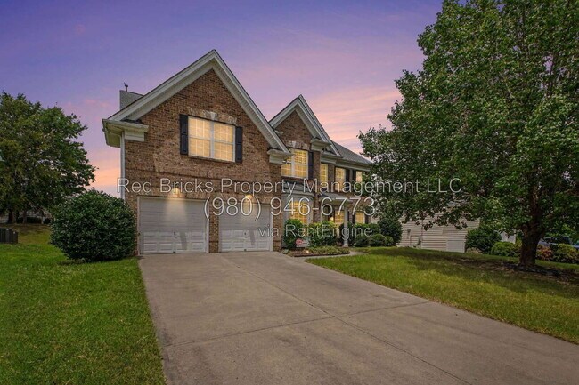 Foto del edificio - 7864 Whispering Wood Dr