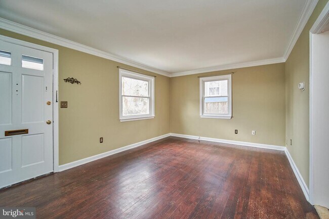 Building Photo - 2013 S Quincy St
