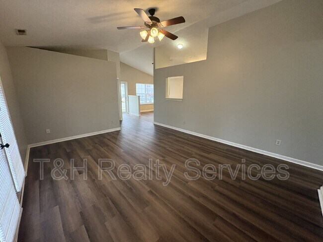 Foto del edificio - 3433 Lauren Dr