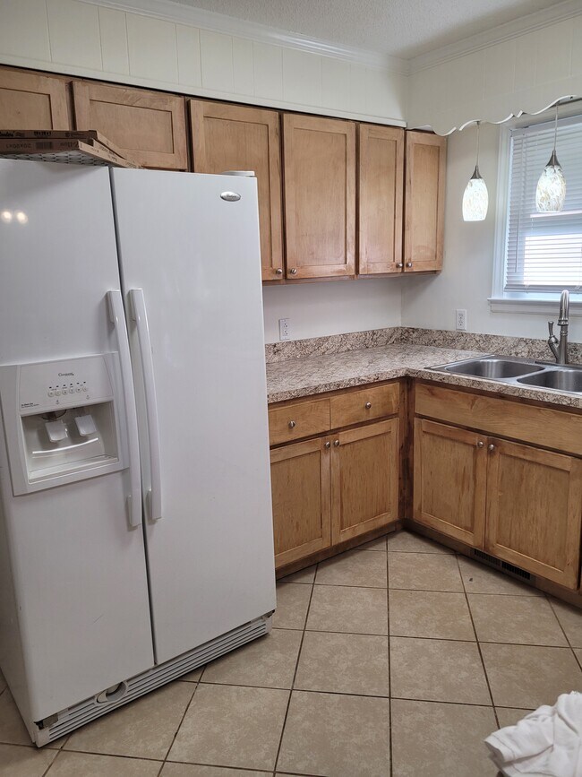 Foto del edificio - 3986 Sunny Lane Dr