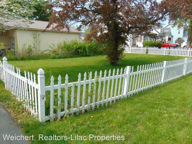 Foto del edificio - 4 br, 1 bath House - 297 Howard Road