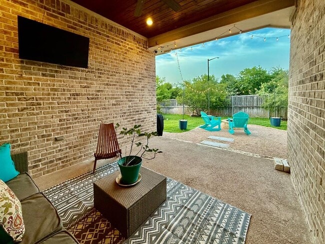 Building Photo - 3204 Ashville Path
