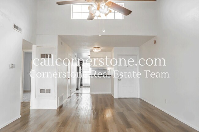 Foto del edificio - 3510 Parkmoor Village Dr