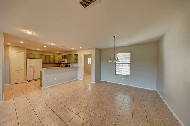 Building Photo - 409 Alvin Dr