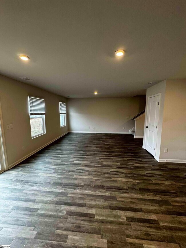 Building Photo - 642 Farmstead Trail
