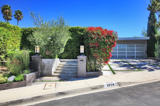 Building Photo - 3054 Elvido Dr