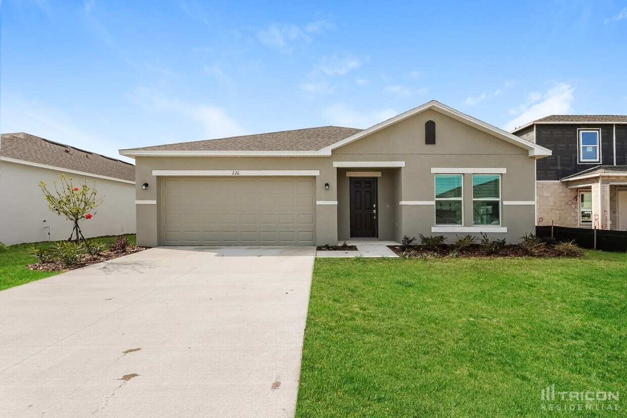 Primary Photo - 226 Amber Way