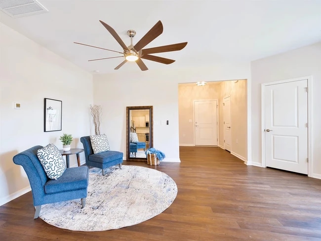 Building Photo - 60 Whitesell Way