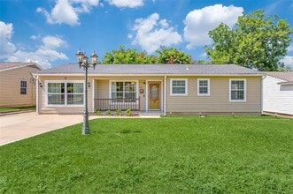 Building Photo - 4537 Bridle Wood Dr