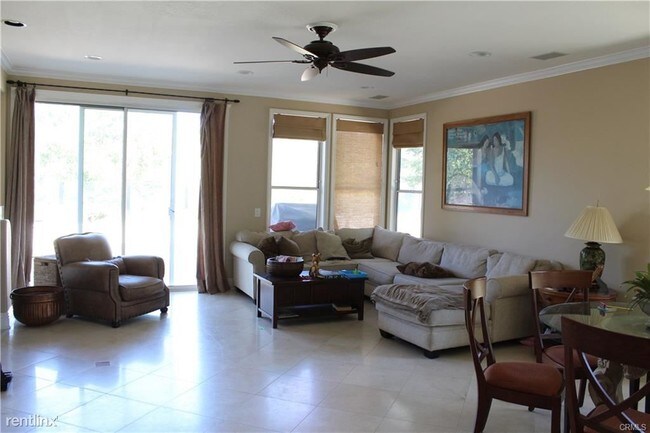 Building Photo - 4 br, 3.5 bath House - 27311 Cloverly Dr
