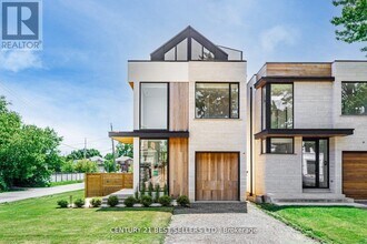 Building Photo - 739 Ebony Ave