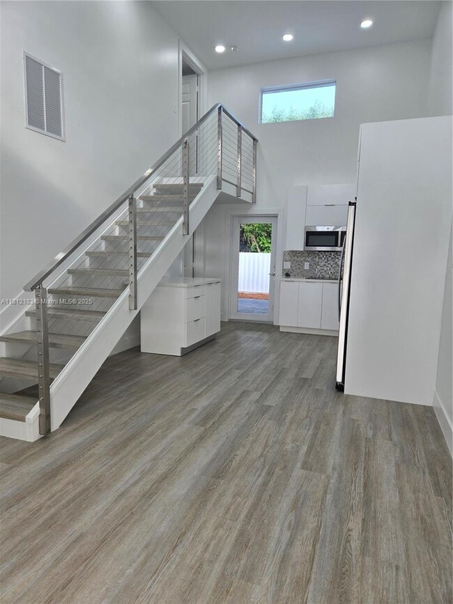 Building Photo - 25050 SW 157th Ave
