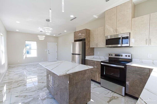 Foto del edificio - 601 N Emerald Ave