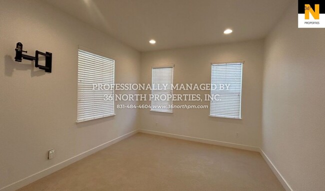 Building Photo - House for Rent in Spreckels