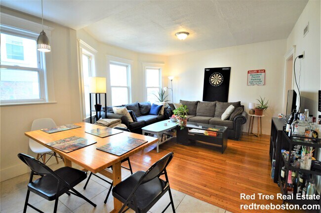 Foto del edificio - 90 Montebello Rd