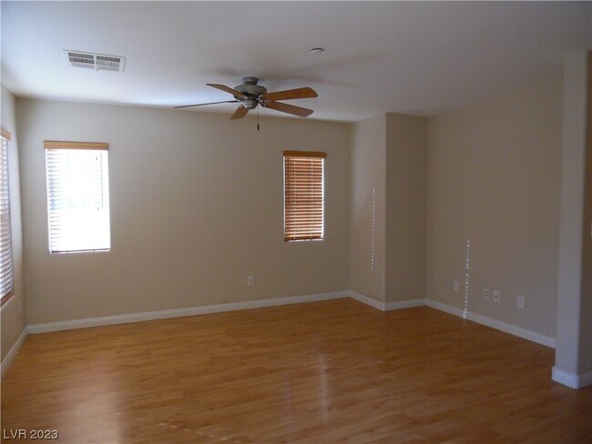 Building Photo - 1158 Safari Creek Dr