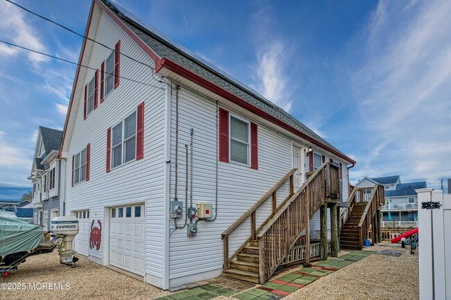 Building Photo - 45 Sylvia Ln