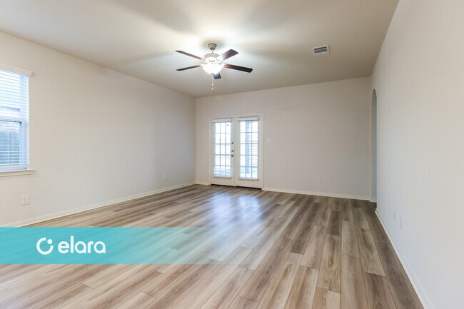 Building Photo - 25421 Cypress Bend Dr