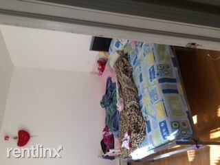 Foto del edificio - 6235 N Mozart St