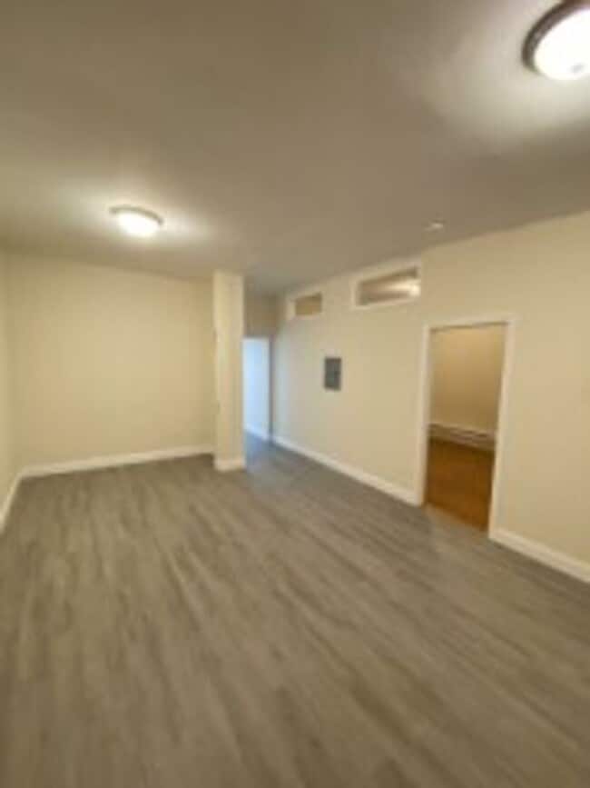 Photo - KENMORE (BU/NEU) 3 bed 1.5 bath - 9/1 - NO FEE Apartment