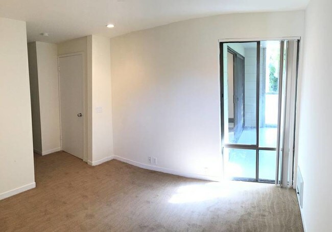 Foto del edificio - 112 Pfeiffer St