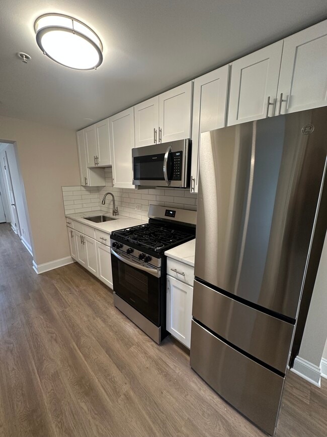 Kitchen - 9300 Main St