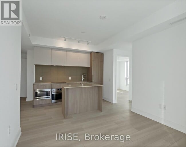 Building Photo - 36 Olive Ave