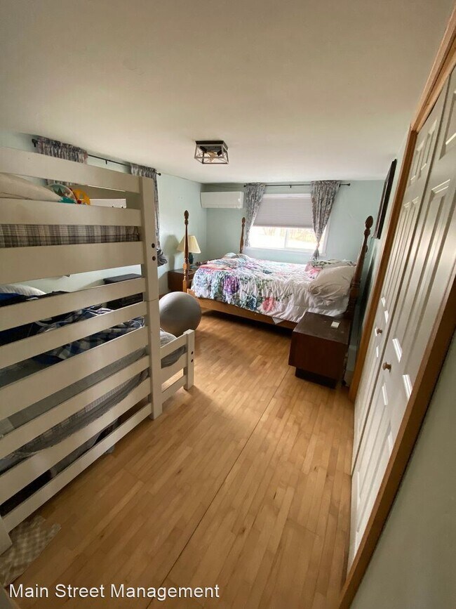 Foto del edificio - 3 br, 1 bath House - 3416 Cty Rd. S