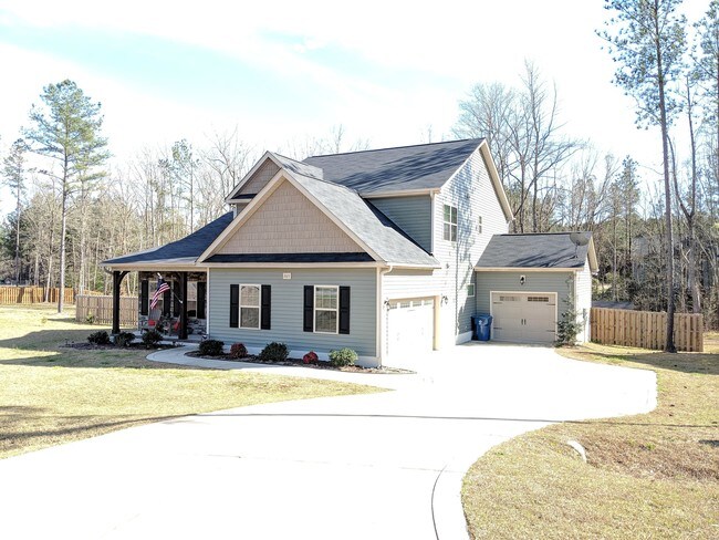 Building Photo - 265 Almond Dr