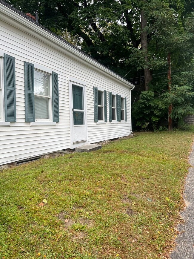 Building Photo - 5 Elm Street