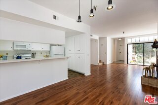 Building Photo - 844 Magnolia Ave