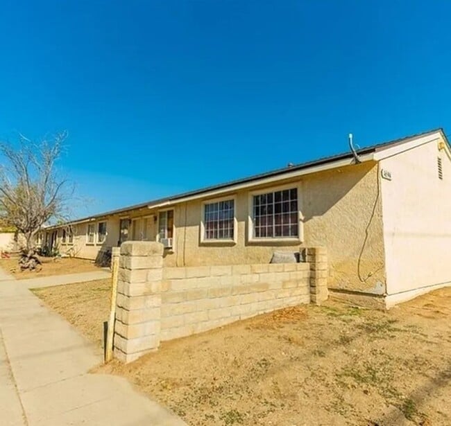 Building Photo - 16594 Orange Way