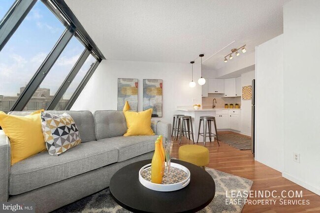 Foto del edificio - 1245 13th St NW