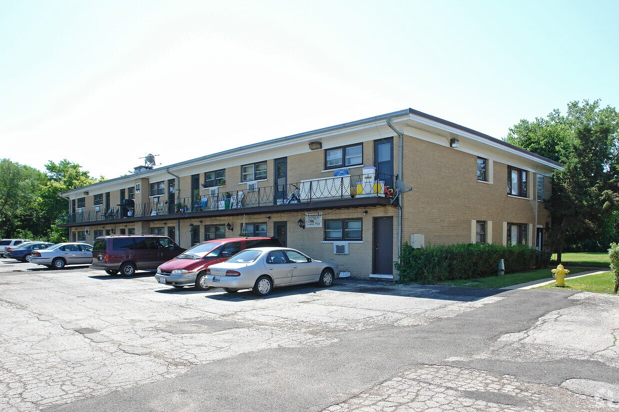 Foto del edificio - 44 King Arthur Dr