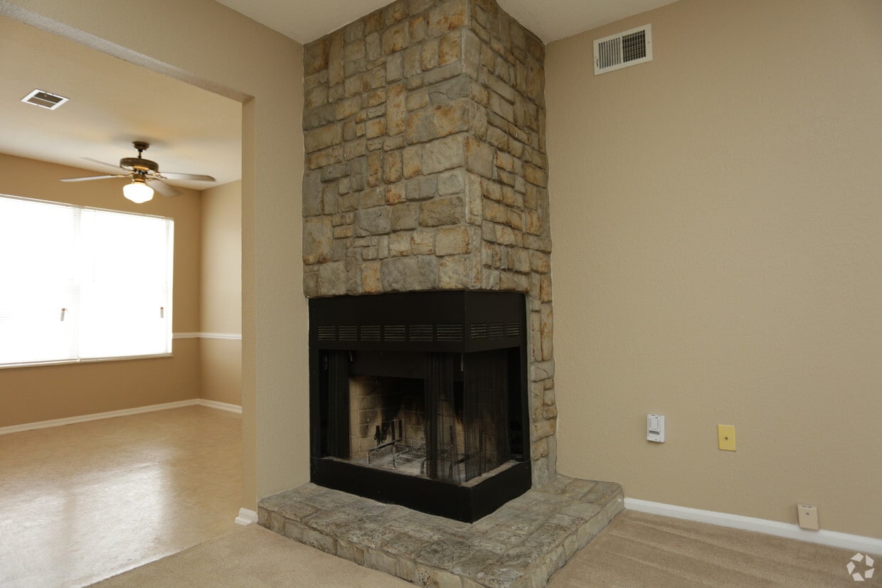 Devling Place Apartments Kansas City
