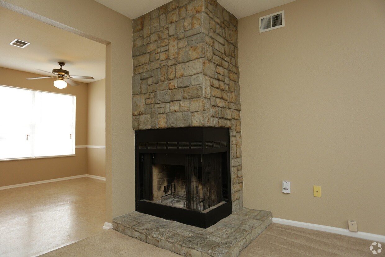 Devling Place Apartments in Kansas City, MO