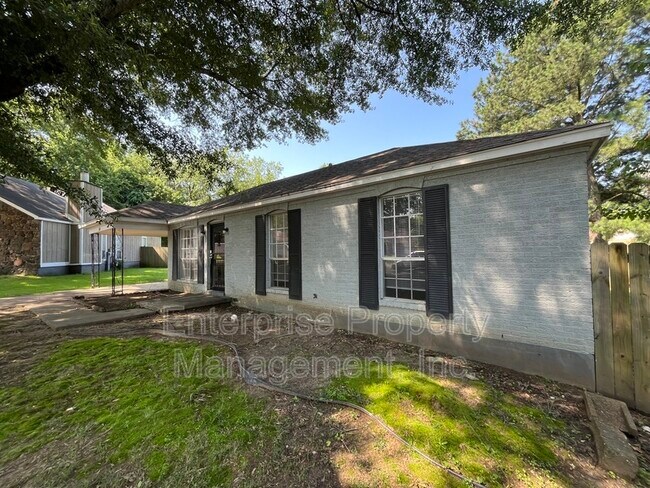 Building Photo - 4309 Startouch Cove