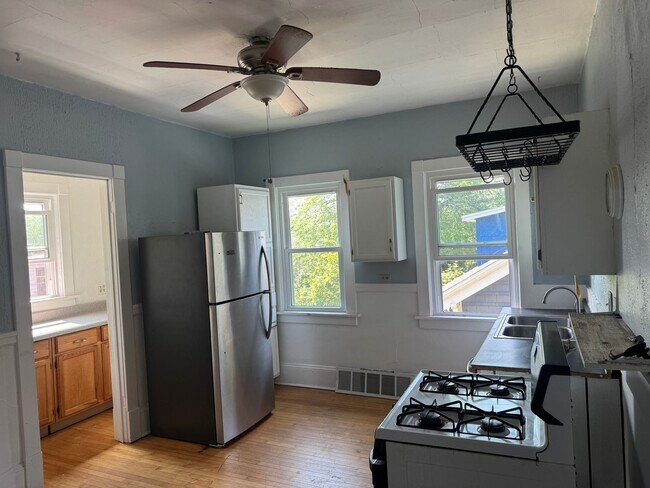 Foto del edificio - 3071-3071 S Wentworth Ave