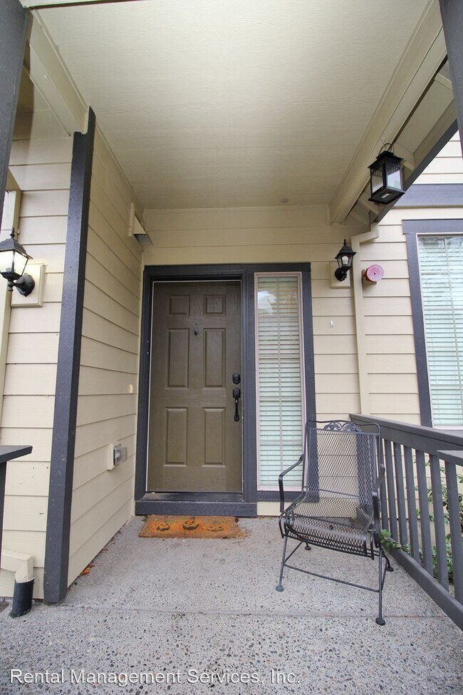Building Photo - 3 br, 2.5 bath House - 651 SW Edgefield Me...